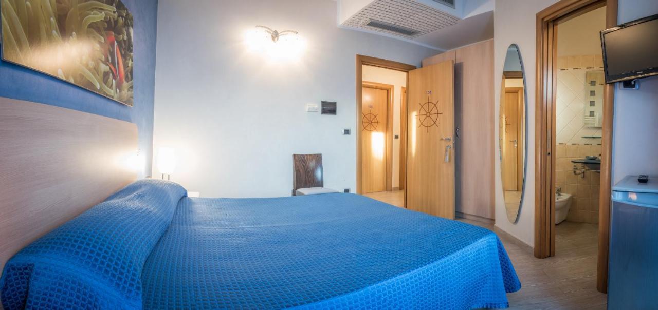 Hotel Mirage 托雷桑塔萨宾娜 客房 照片